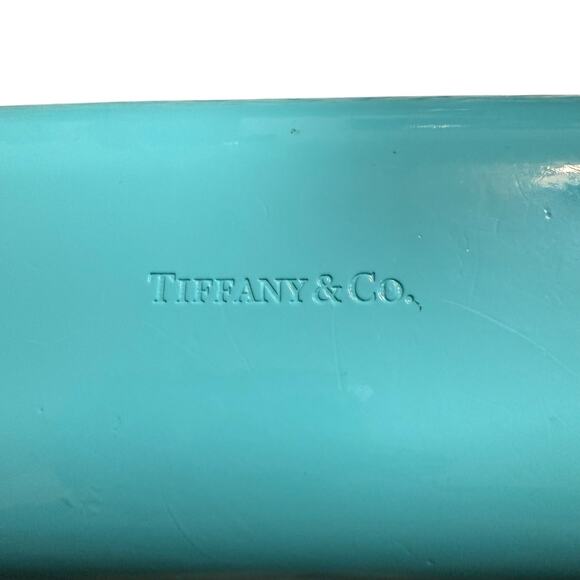 Tiffany & Co. Turquoise Blue Hard Clam Shell Flip Eyeglass Case and Cloth - Picture 3 of 13